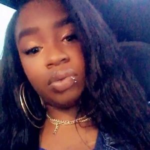 Meet your Posher, Sharay